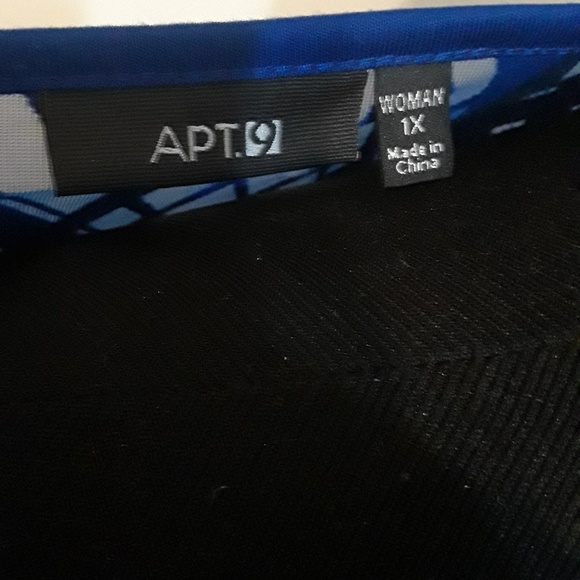 Top - Picture 2 of 3